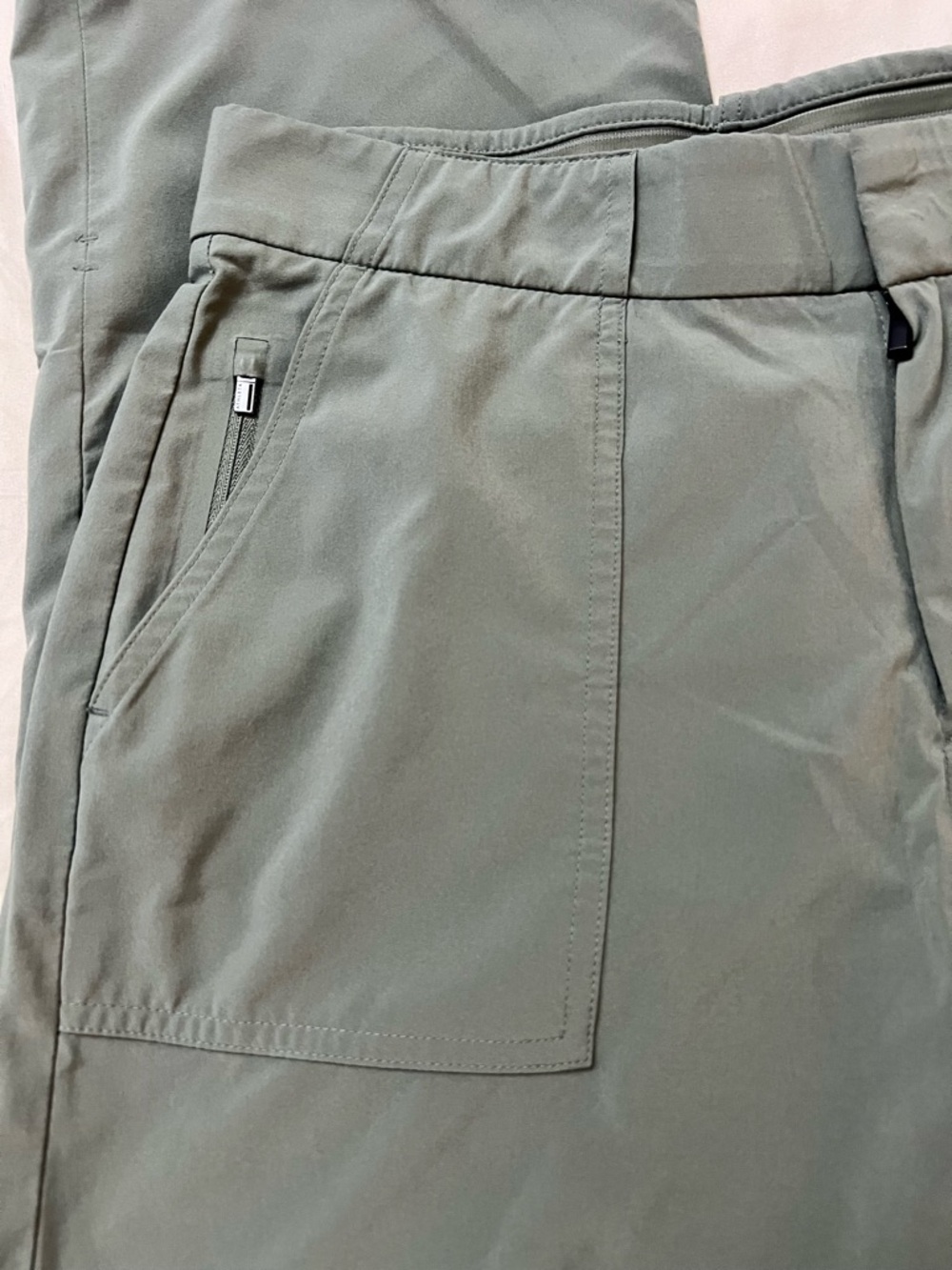 Athleta Green Tribeca Utility Crop Pant Laurel Olive sz 8 - Picture 5 of 6